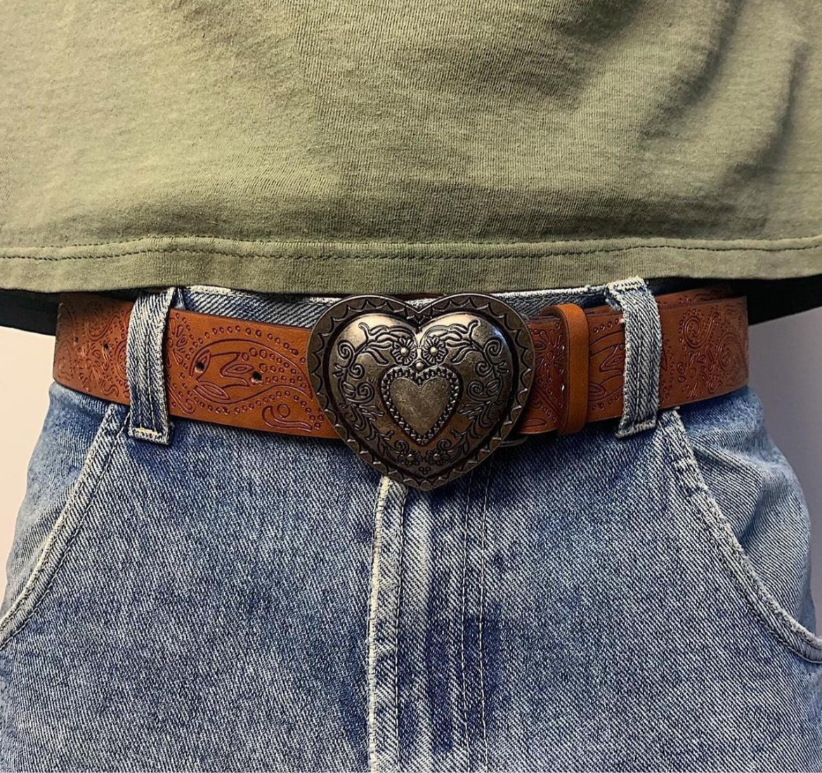 Vintage Heart Buckle Belt